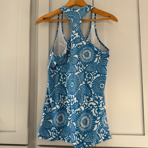 Lululemon Blue and White Floral Print Racerback Tank - Picture 2 of 4